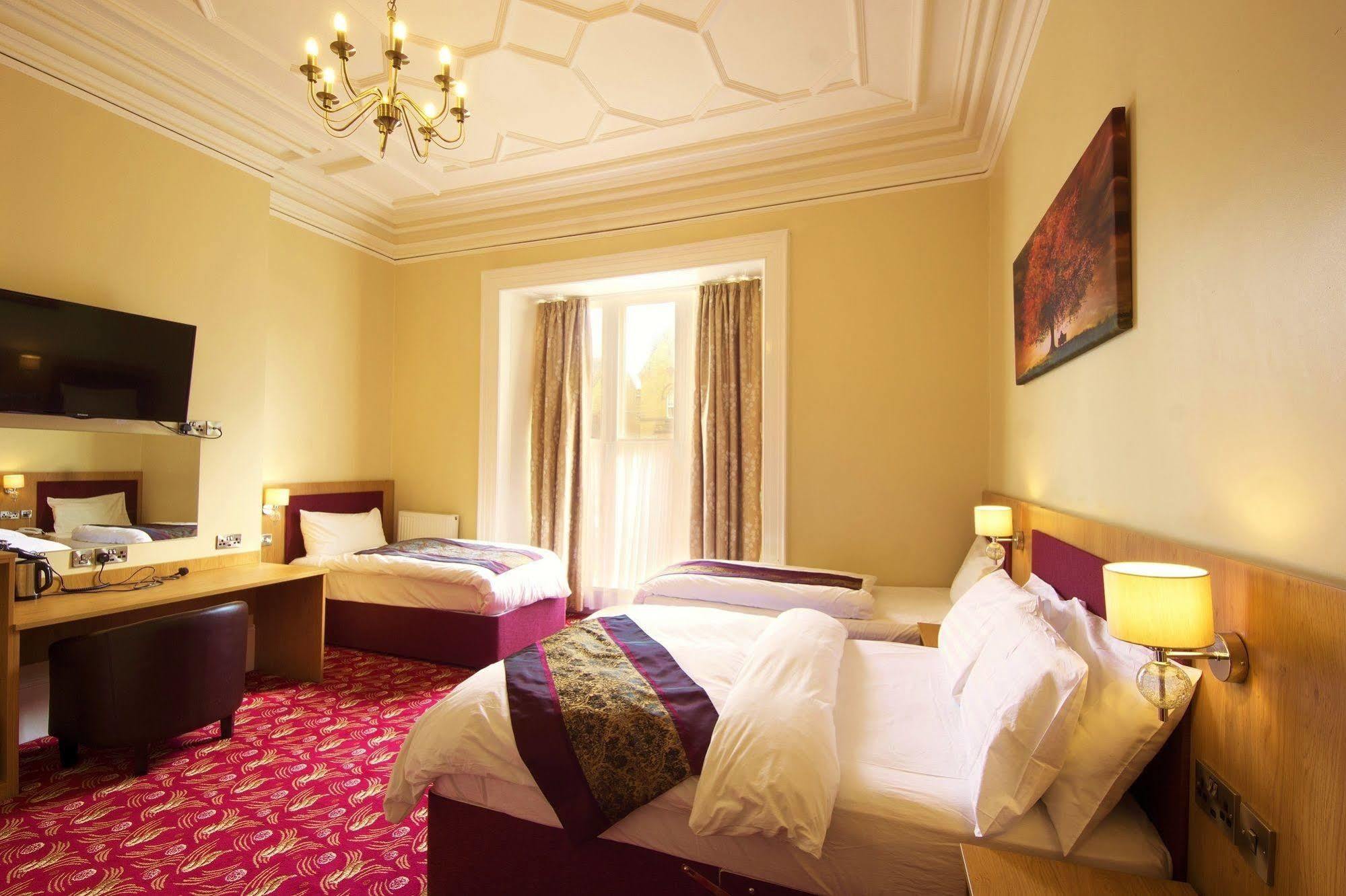 Edgerton Hotel Huddersfield Exterior foto